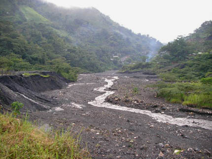 Río minero sin guaqueros